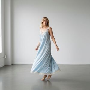 Vintage Lucie Ann Pastel Blue Lace Trim Full Length Nightgown - Large